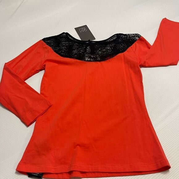 NWT Unique Vintage x Royal Monk Red Black Top Blouse Size Small New - Picture 8 of 11